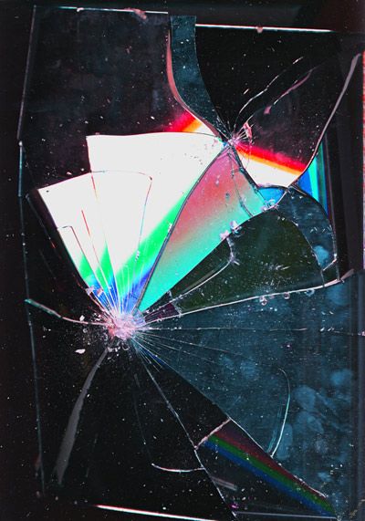 Broken Glass (32-bit)